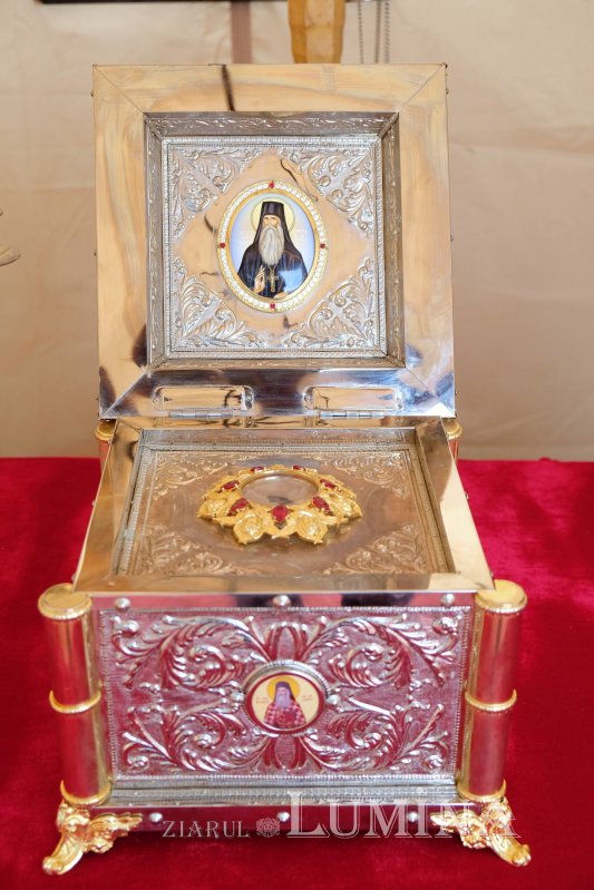 Laudă adusă ocrotitorului Olteniei la Parohia Săbăreni din Buftea 252996