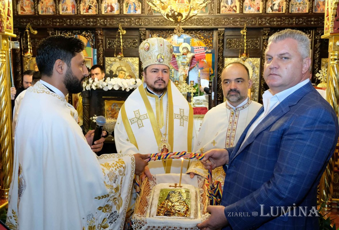 Laudă adusă ocrotitorului Olteniei la Parohia Săbăreni din Buftea 253009