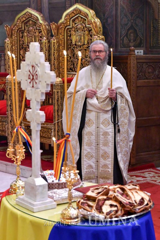 Pomenire și recunoștință regilor României la Catedrala Patriarhală 253715