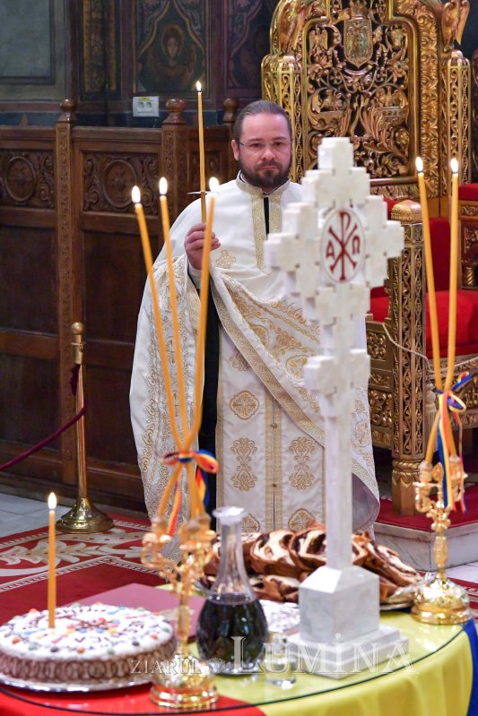 Pomenire și recunoștință regilor României la Catedrala Patriarhală 253716