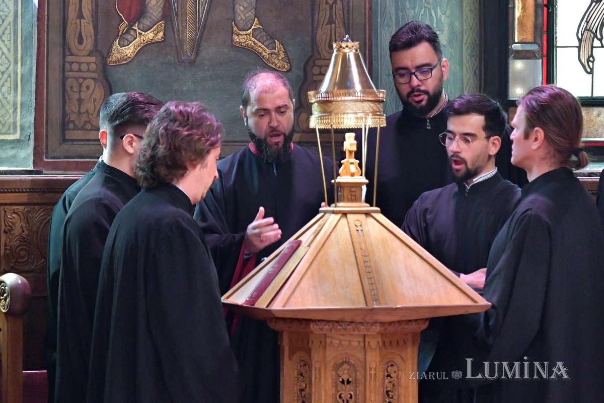 Pomenire și recunoștință regilor României la Catedrala Patriarhală 253721