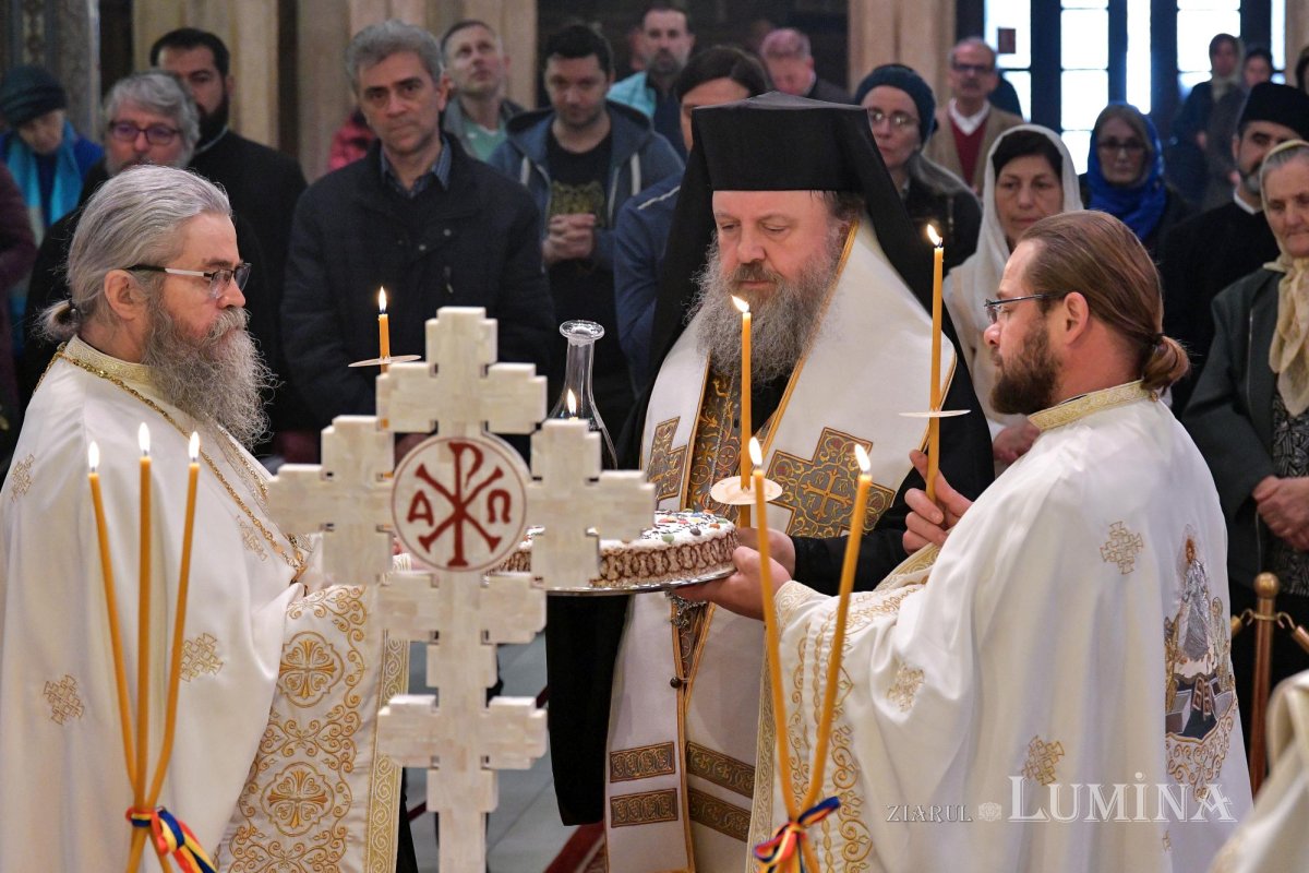 Pomenire și recunoștință regilor României la Catedrala Patriarhală 253727