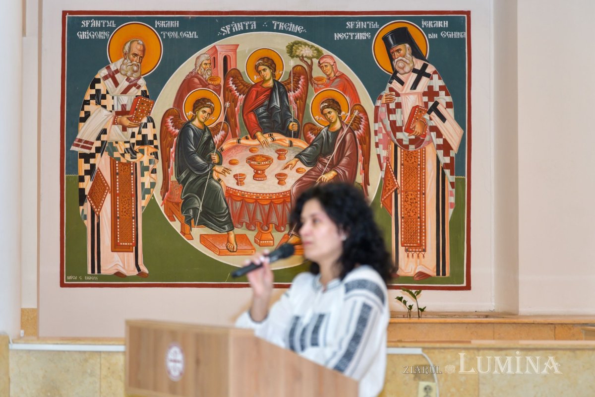 Premierea elevilor din București olimpici la Religie 253742