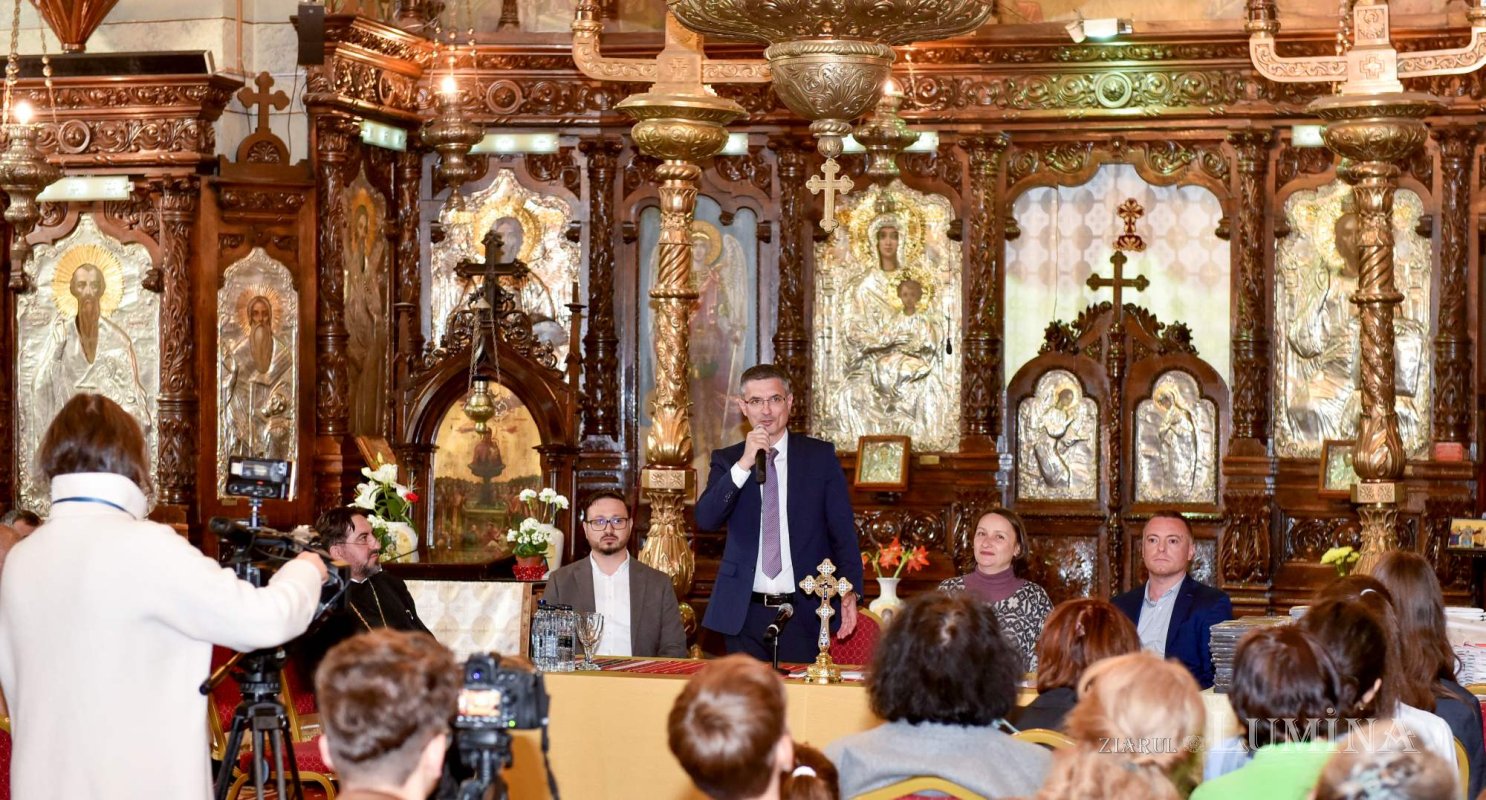 Premierea elevilor din București olimpici la Religie 253750