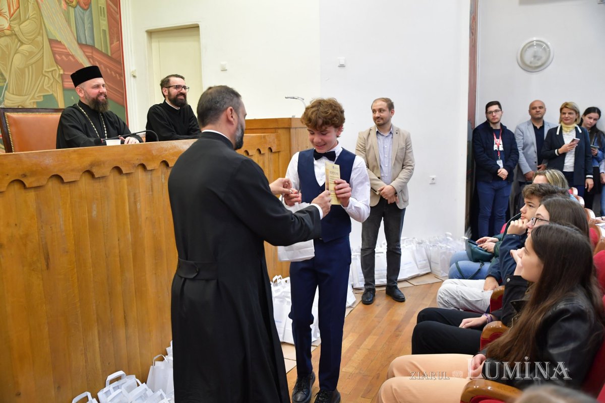 Premierea elevilor din București olimpici la Religie 253766