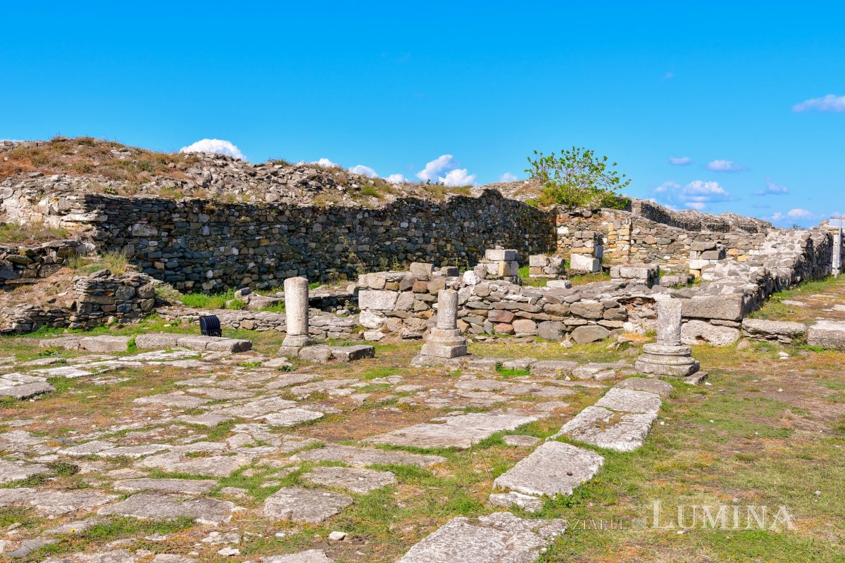 Cetatea Histria. Ieşirea din istorie, intrarea în Duh. Note de călătorie 253858