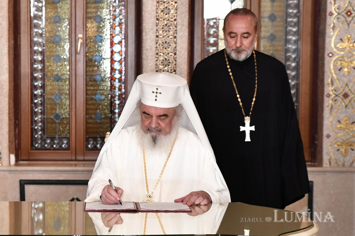 Protocol de cooperare între Patriarhia Română și Departamentul pentru Românii de Pretutindeni 254436