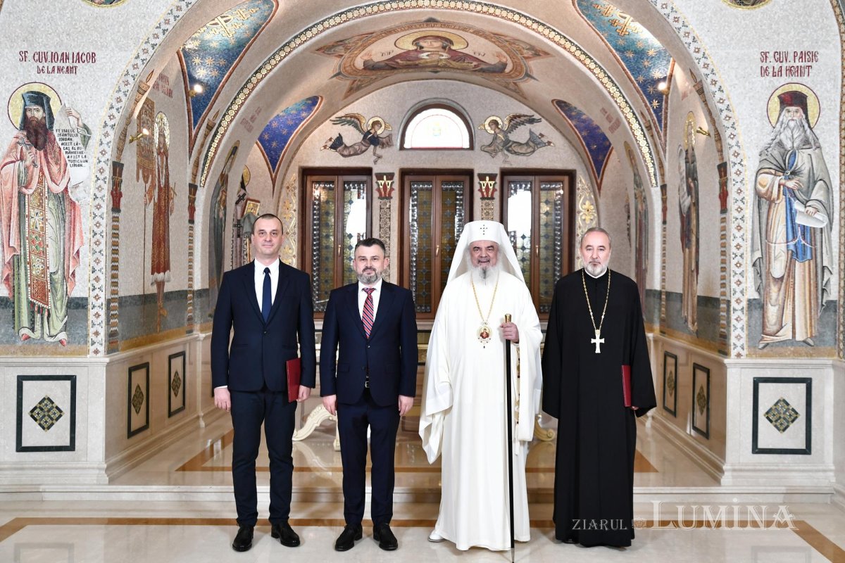 Protocol de cooperare între Patriarhia Română și Departamentul pentru Românii de Pretutindeni 254444