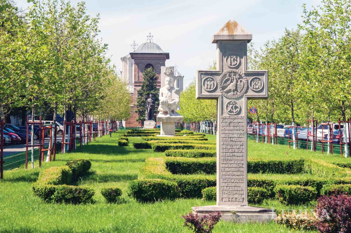 Frânturi din istoria ctitoririi Catedralei Patriarhale 254645