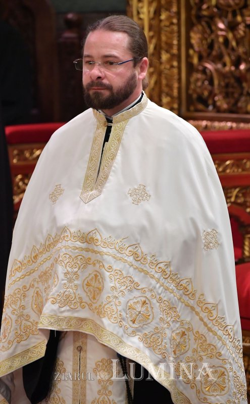 Laudă de seară adusă Sfinților Împărați la Catedrala Patriarhală 254784