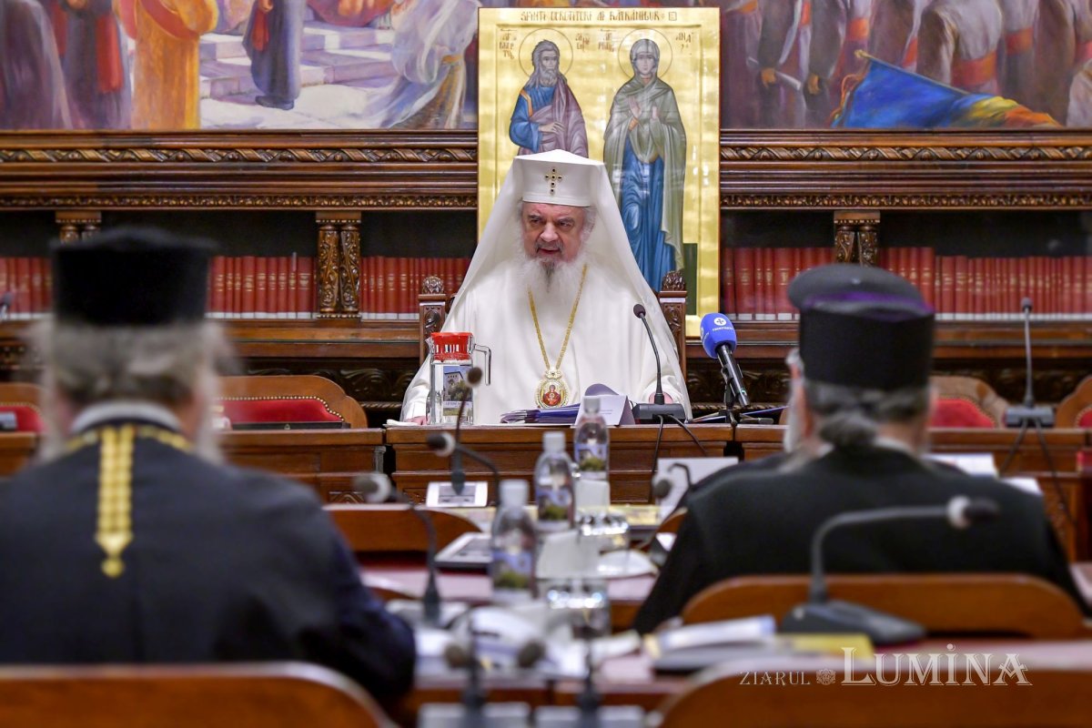 Ședință de lucru a Sinodului Mitropoliei Munteniei și Dobrogei 254745