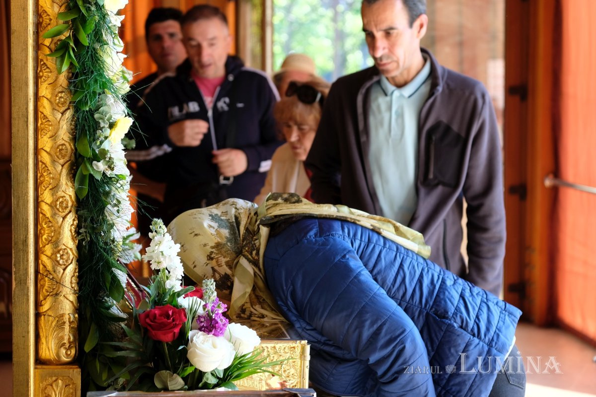 „Eliberatori ai creștinilor persecutați și protectori ai Bisericii” 254816