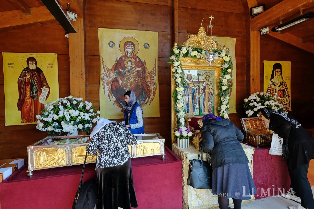 „Eliberatori ai creștinilor persecutați și protectori ai Bisericii” 254818