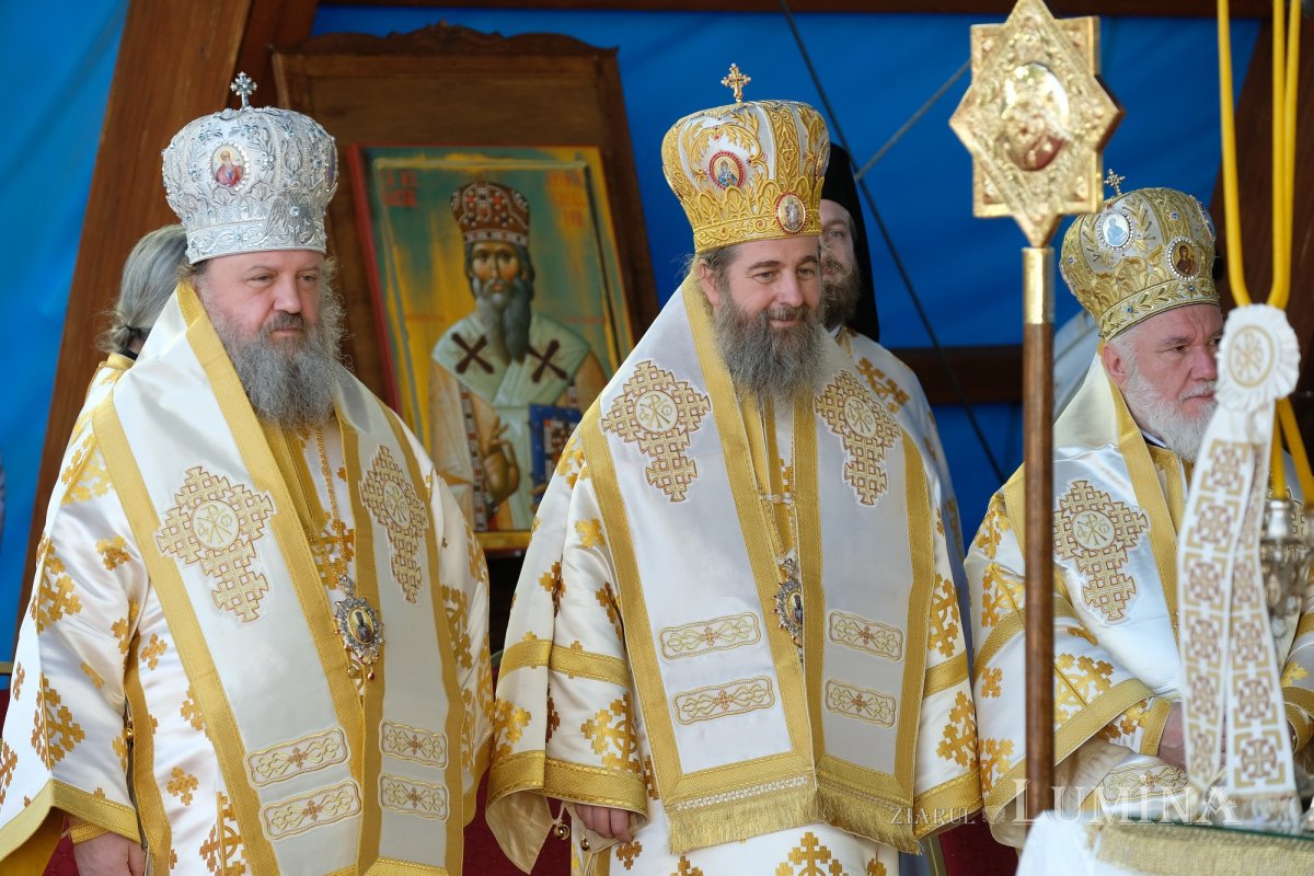 „Eliberatori ai creștinilor persecutați și protectori ai Bisericii” 254829