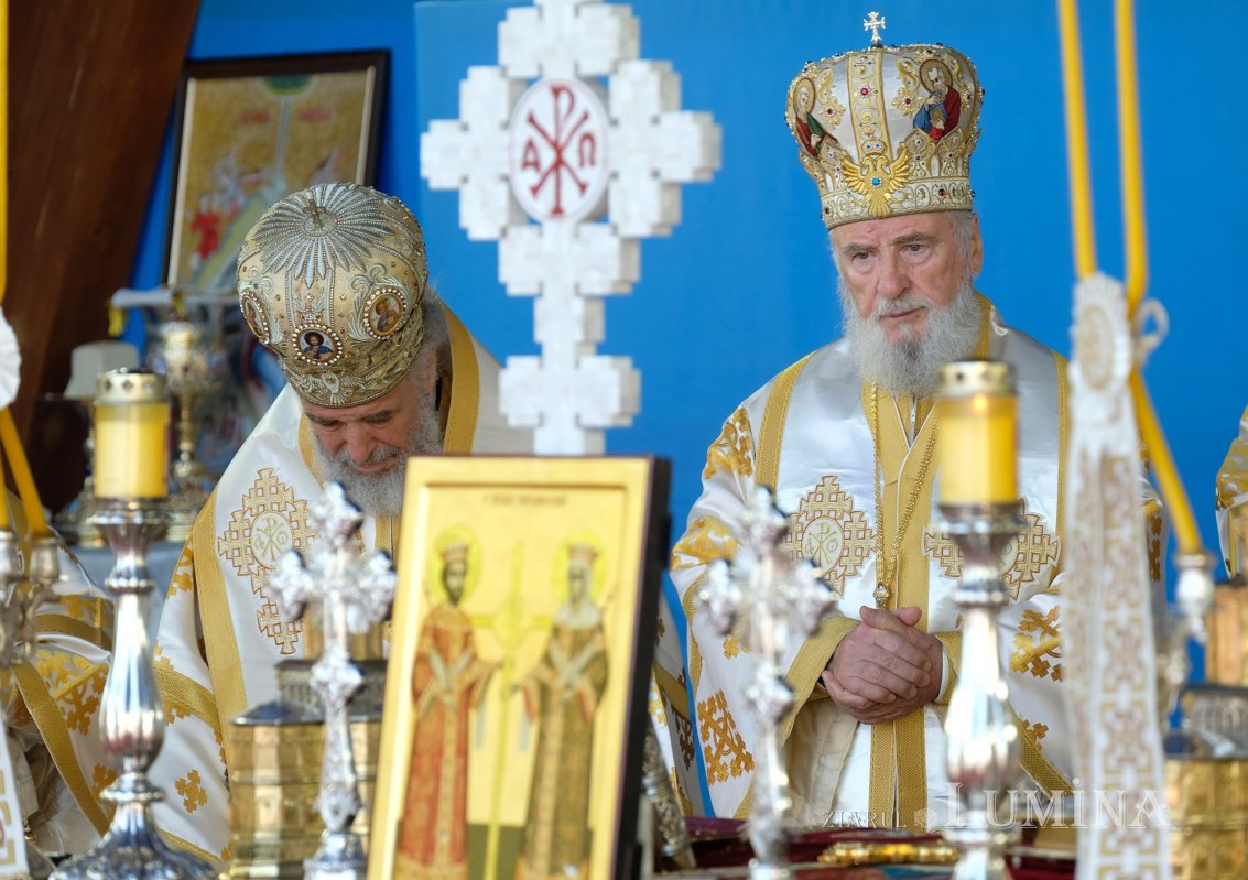 „Eliberatori ai creștinilor persecutați și protectori ai Bisericii” 254831