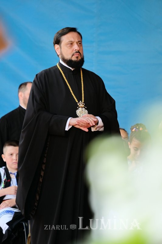 „Eliberatori ai creștinilor persecutați și protectori ai Bisericii” 254844