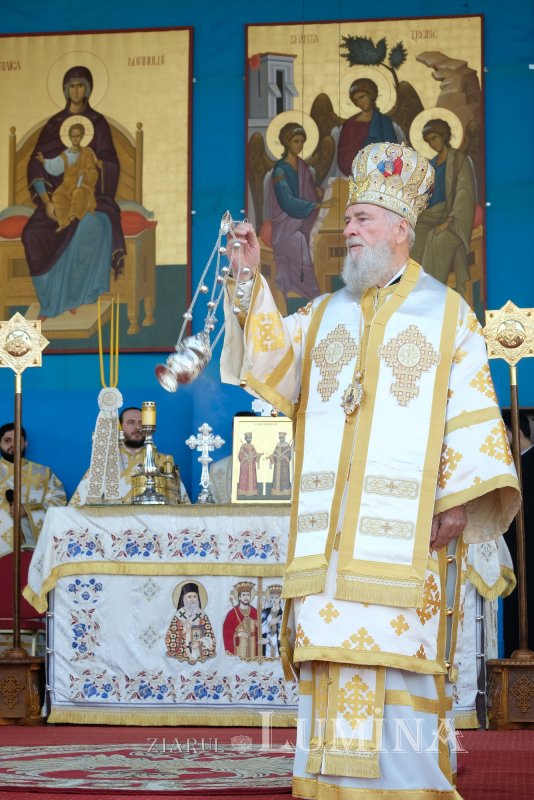 „Eliberatori ai creștinilor persecutați și protectori ai Bisericii” 254848