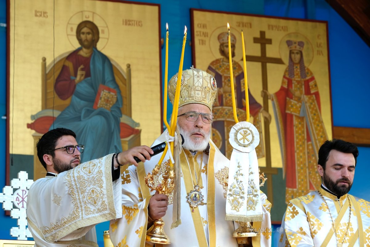 „Eliberatori ai creștinilor persecutați și protectori ai Bisericii” 254850