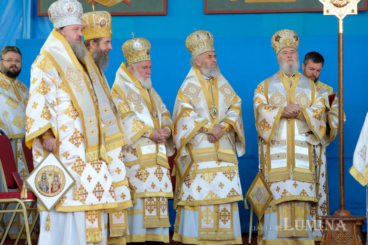 „Eliberatori ai creștinilor persecutați și protectori ai Bisericii” 254851