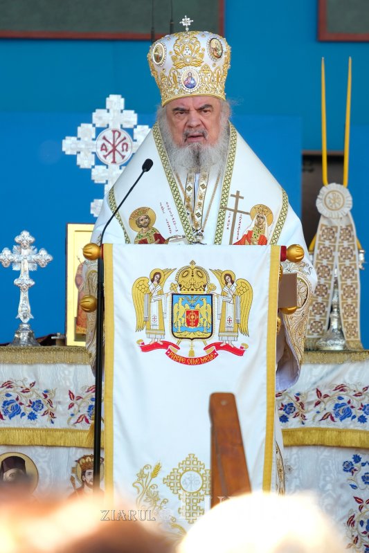 „Eliberatori ai creștinilor persecutați și protectori ai Bisericii” 254857