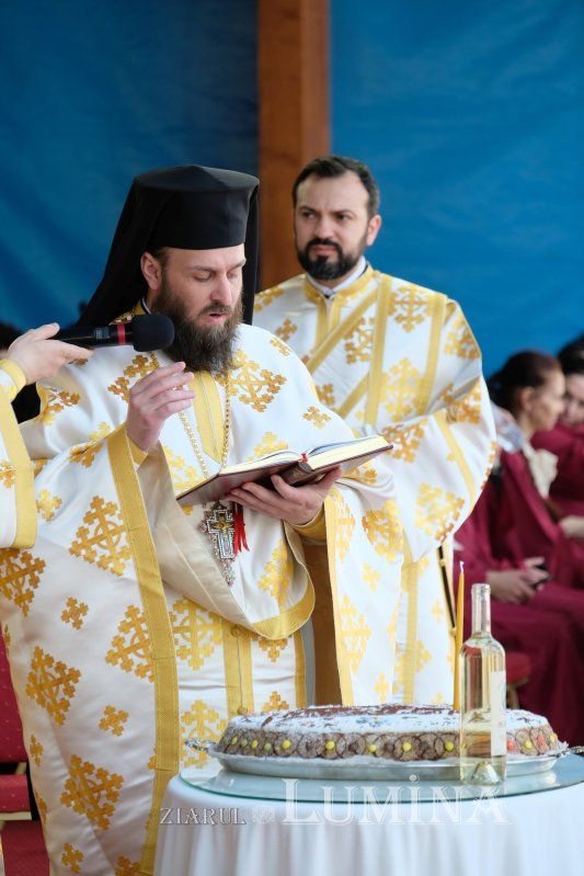 „Eliberatori ai creștinilor persecutați și protectori ai Bisericii” 254863