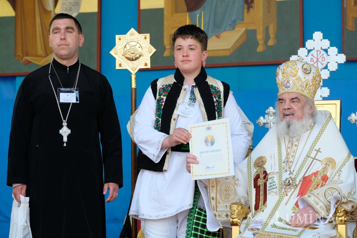 „Eliberatori ai creștinilor persecutați și protectori ai Bisericii” 254874