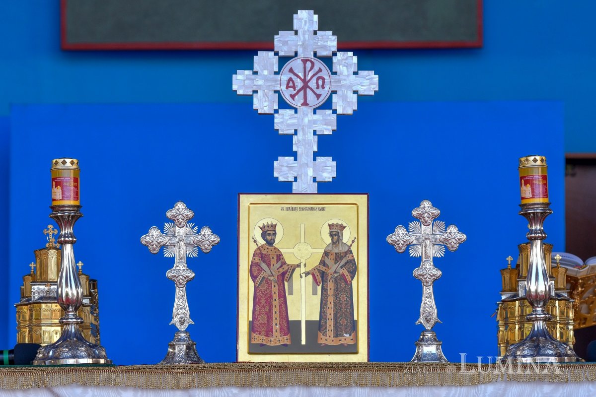 „Eliberatori ai creștinilor persecutați și protectori ai Bisericii” 254880