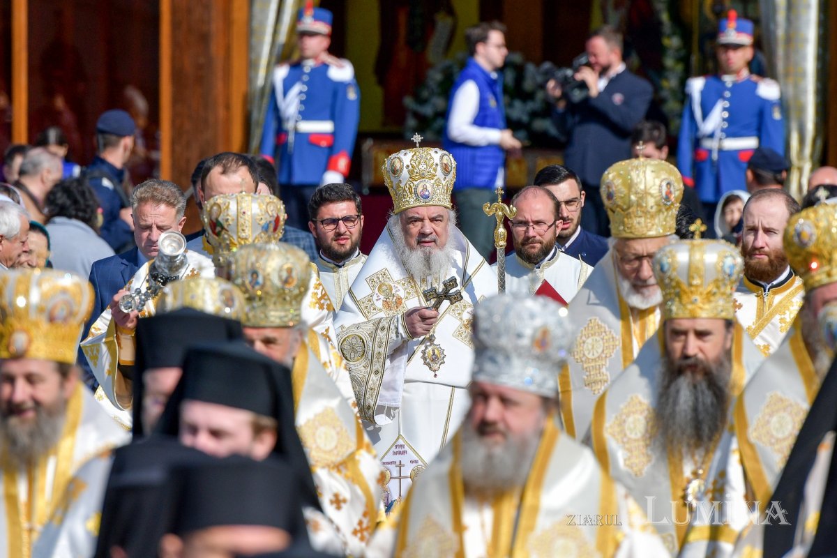 „Eliberatori ai creștinilor persecutați și protectori ai Bisericii” 254884