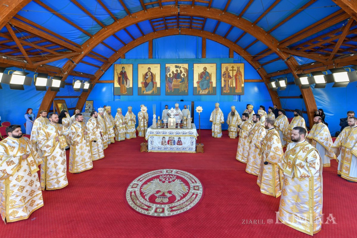 „Eliberatori ai creștinilor persecutați și protectori ai Bisericii” 254888