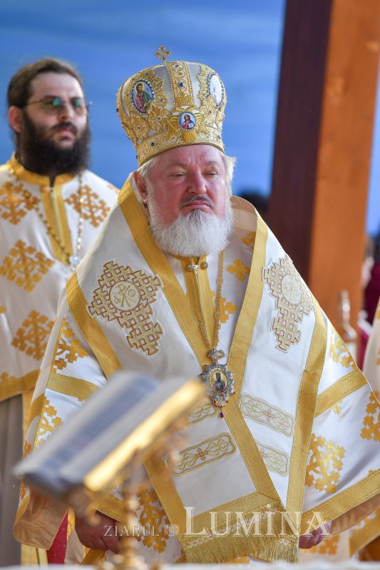 „Eliberatori ai creștinilor persecutați și protectori ai Bisericii” 254903