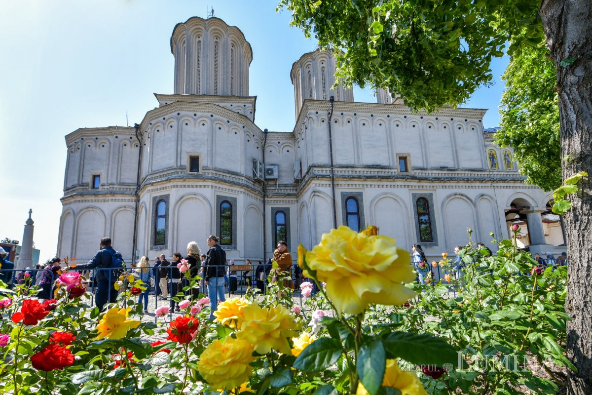 „Eliberatori ai creștinilor persecutați și protectori ai Bisericii” 254914