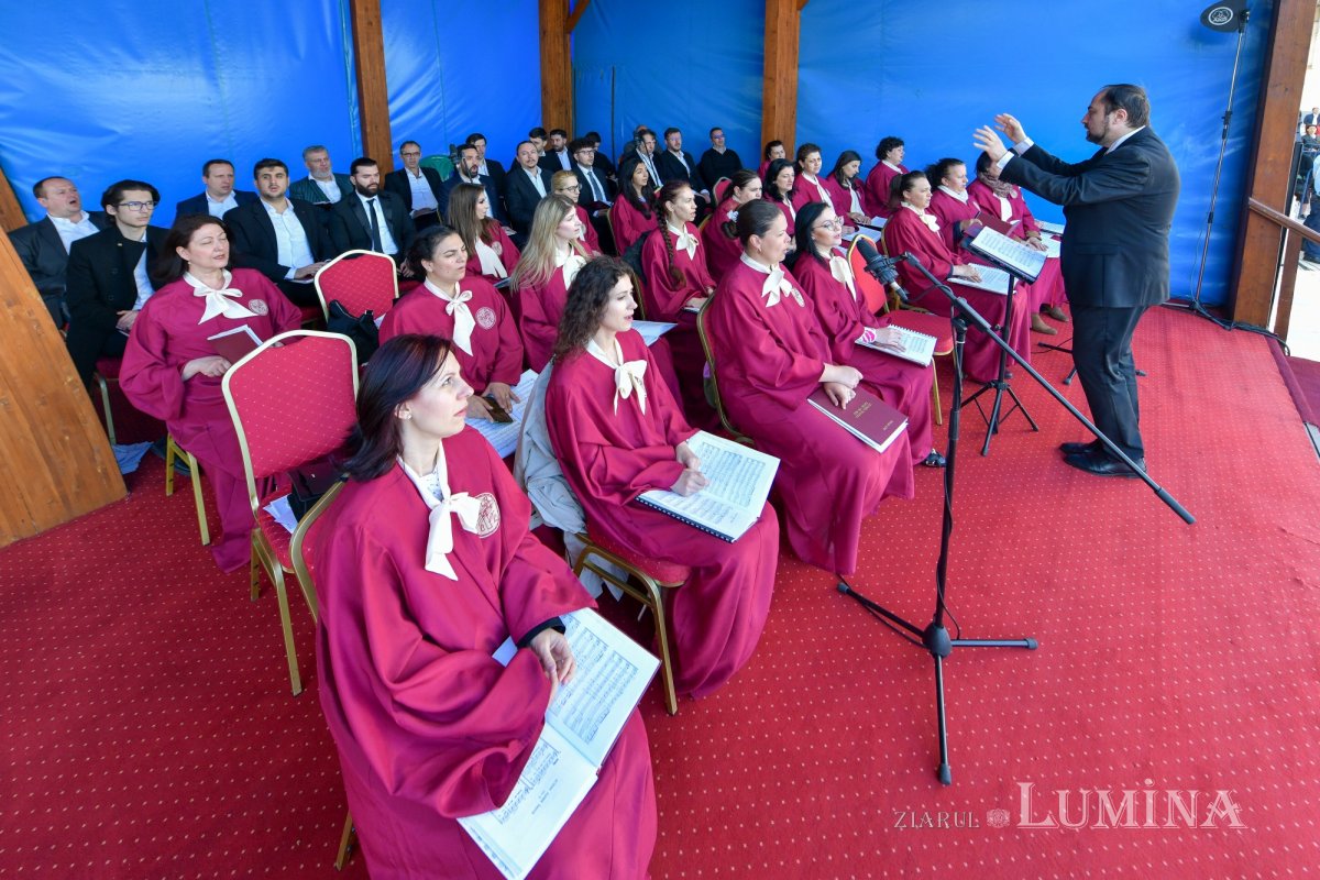 „Eliberatori ai creștinilor persecutați și protectori ai Bisericii” 254916