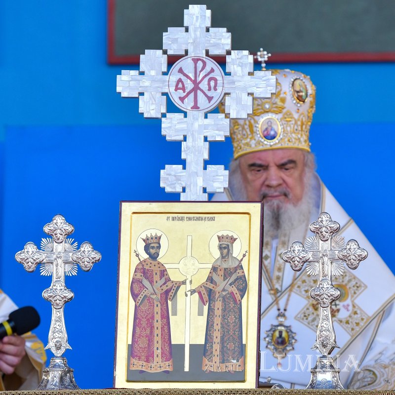 „Eliberatori ai creștinilor persecutați și protectori ai Bisericii” 254920