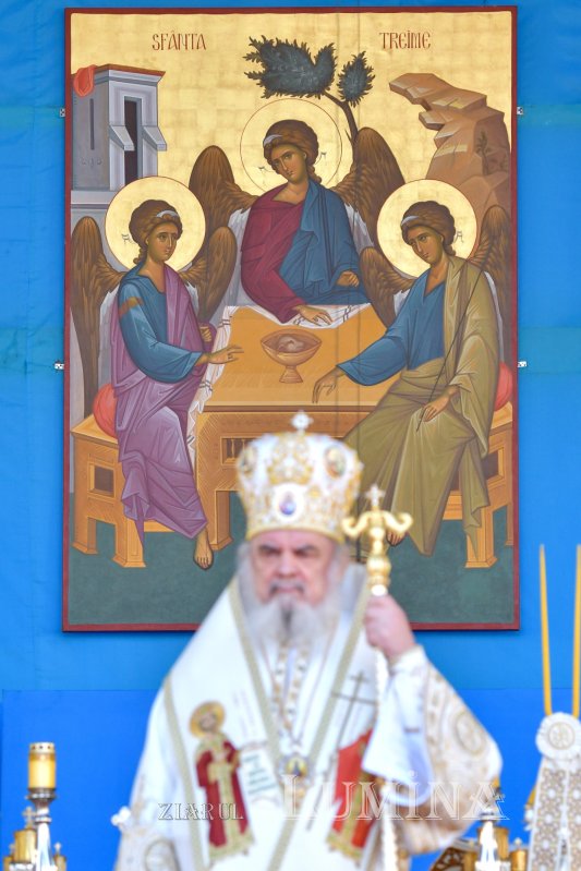 „Eliberatori ai creștinilor persecutați și protectori ai Bisericii” 254921