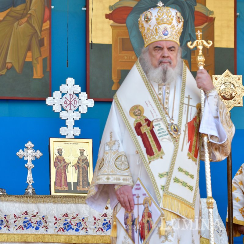 „Eliberatori ai creștinilor persecutați și protectori ai Bisericii” 254926