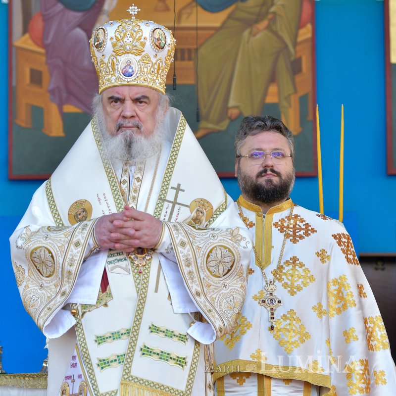 „Eliberatori ai creștinilor persecutați și protectori ai Bisericii” 254927