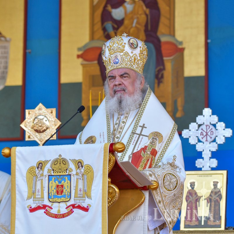 „Eliberatori ai creștinilor persecutați și protectori ai Bisericii” 254932