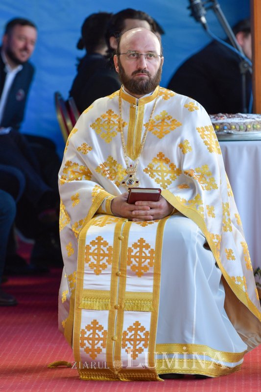 „Eliberatori ai creștinilor persecutați și protectori ai Bisericii” 254933