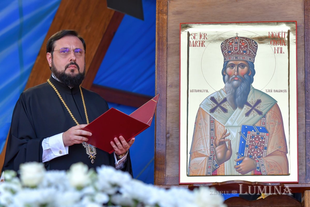 „Eliberatori ai creștinilor persecutați și protectori ai Bisericii” 254973