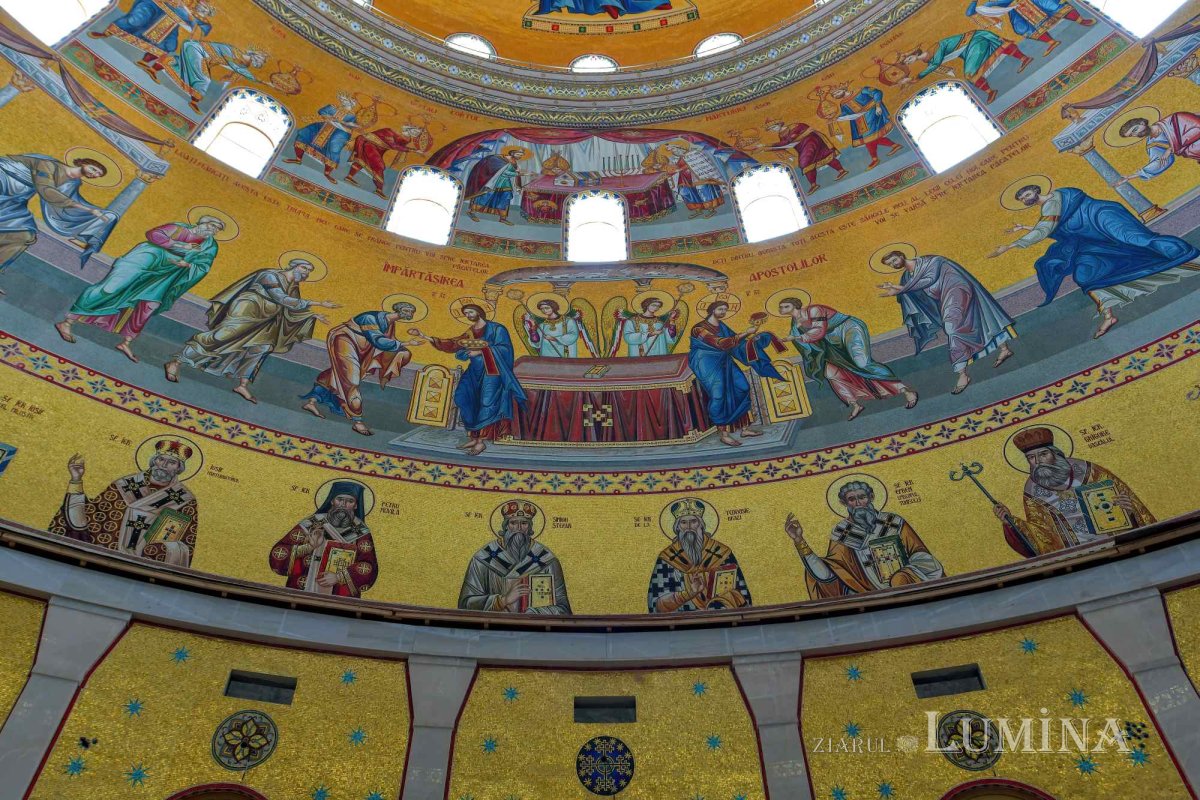 Catedrala Mântuirii Neamului la ceas de praznic 255307