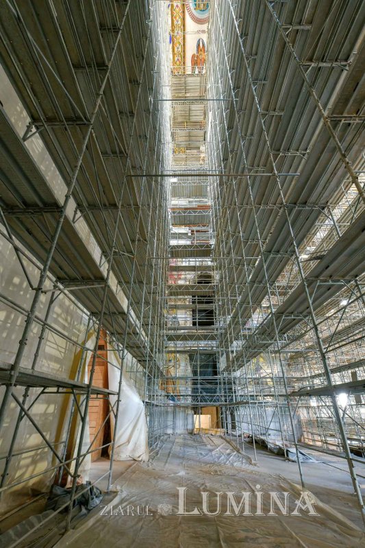 Catedrala Mântuirii Neamului la ceas de praznic 255310