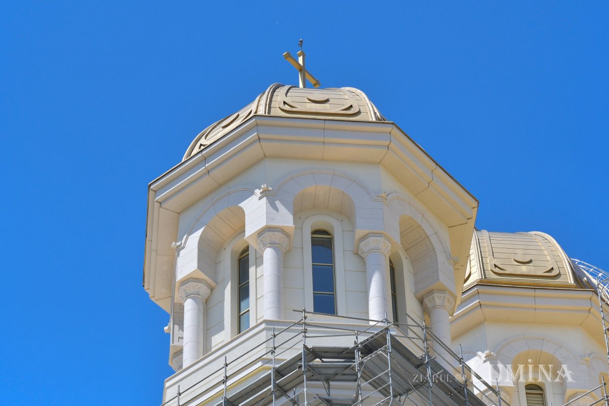 Catedrala Mântuirii Neamului la ceas de praznic 255325