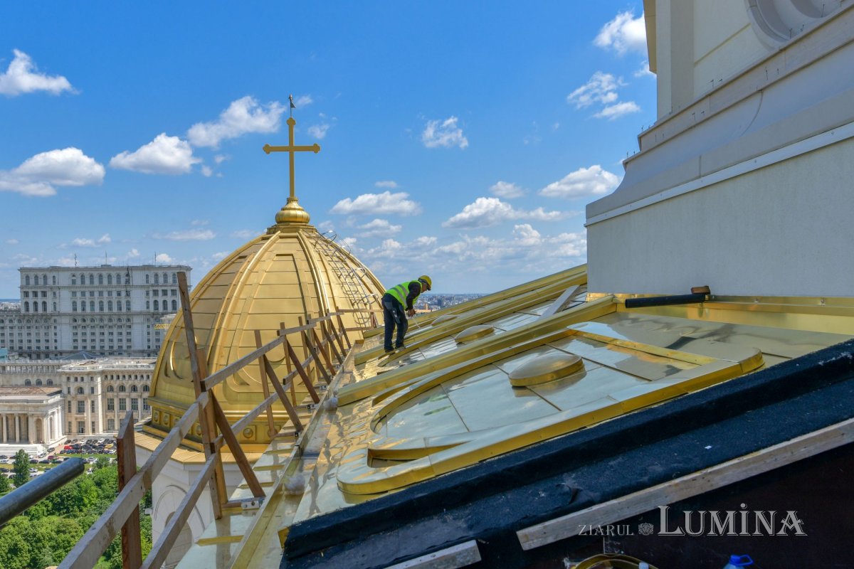 Catedrala Mântuirii Neamului la ceas de praznic 255337
