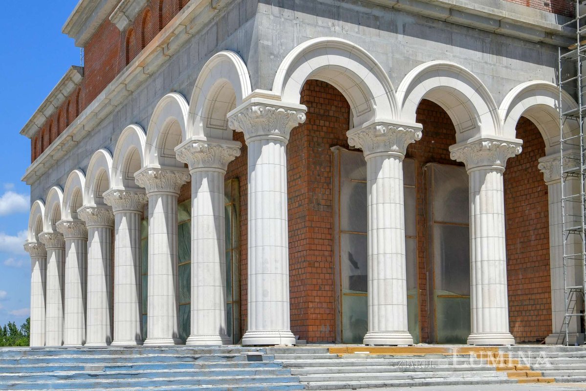 Catedrala Mântuirii Neamului la ceas de praznic 255343