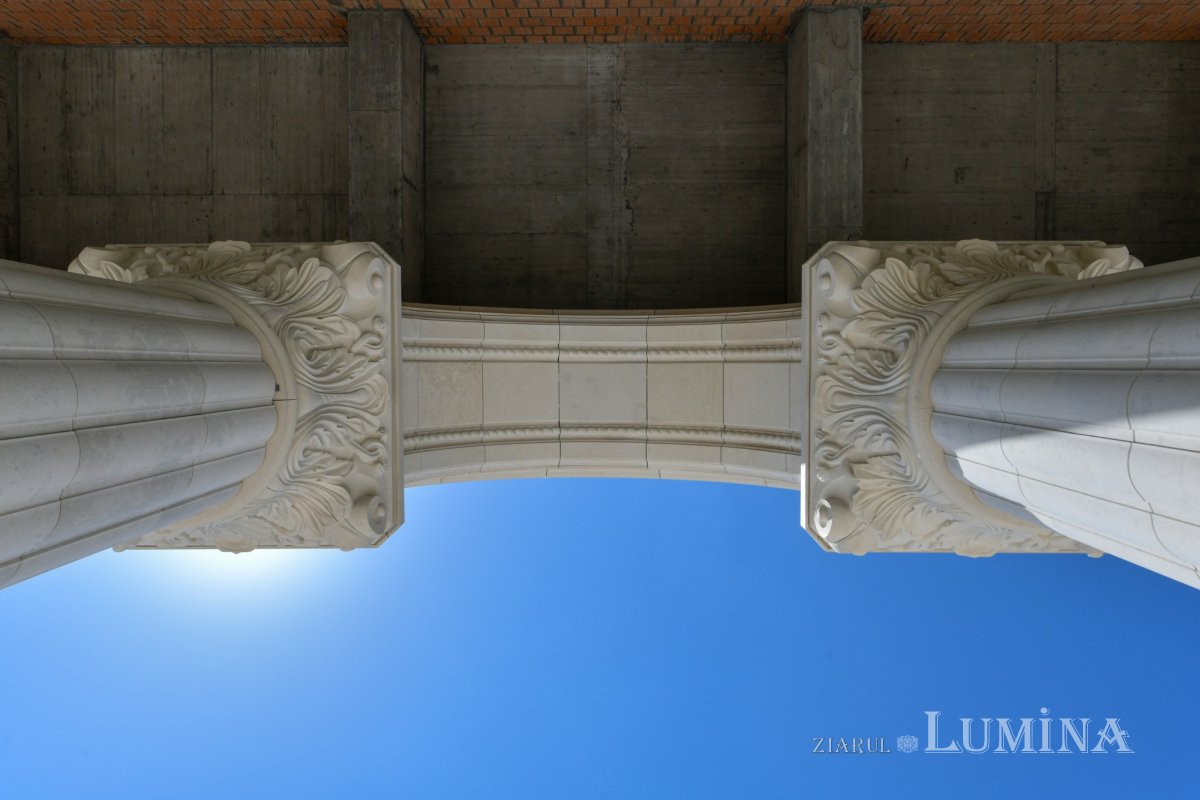 Catedrala Mântuirii Neamului la ceas de praznic 255350