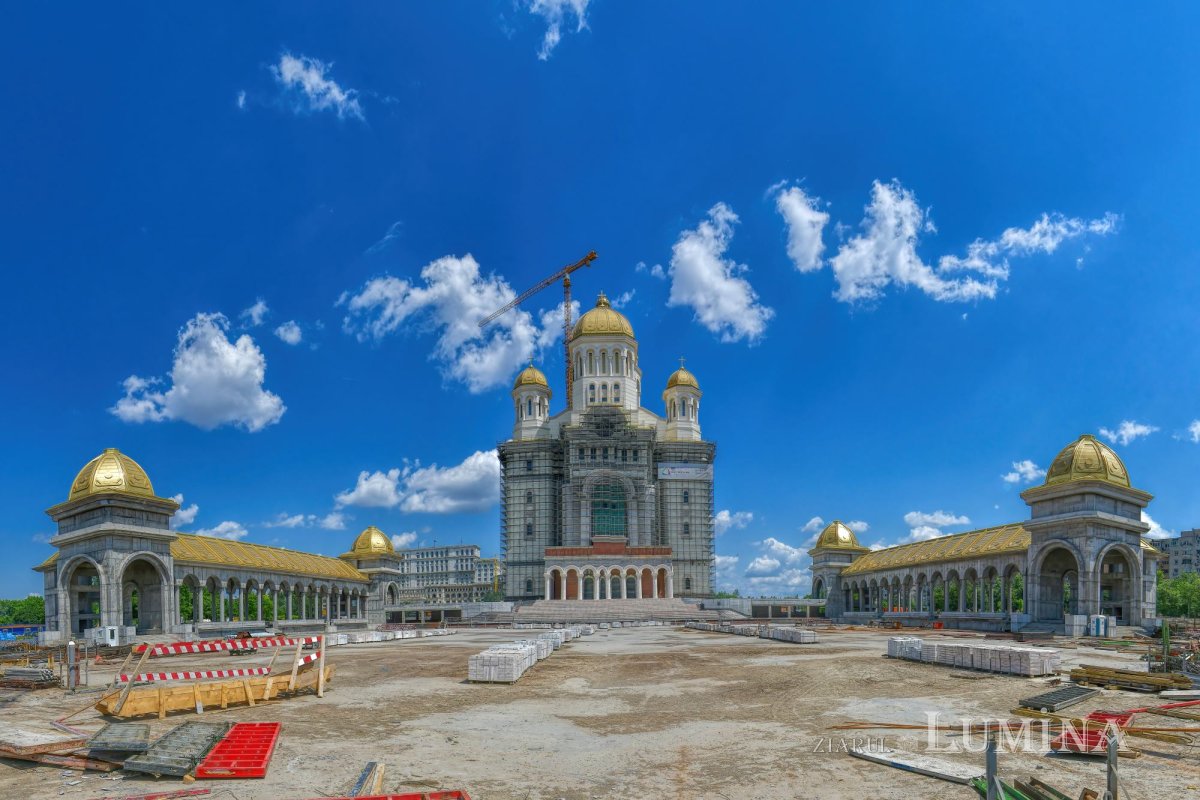 Catedrala Mântuirii Neamului la ceas de praznic 255356