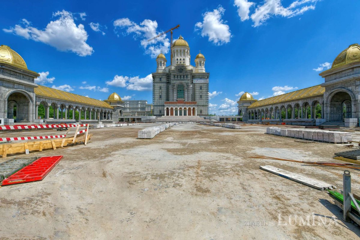 Catedrala Mântuirii Neamului la ceas de praznic 255358