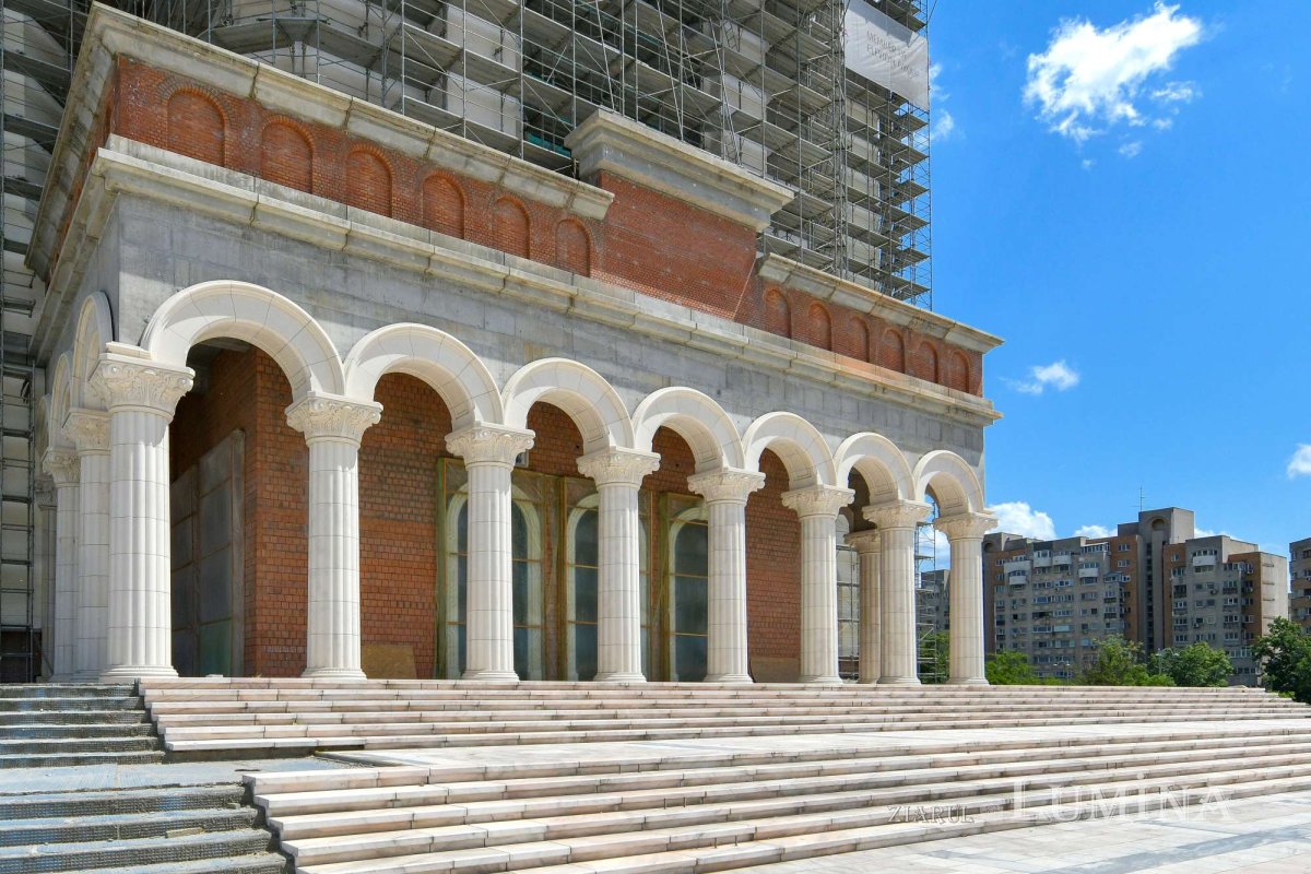 Catedrala Mântuirii Neamului la ceas de praznic 255359