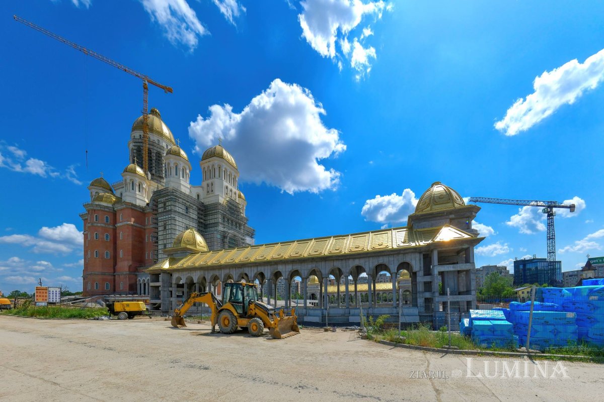 Catedrala Mântuirii Neamului la ceas de praznic 255360