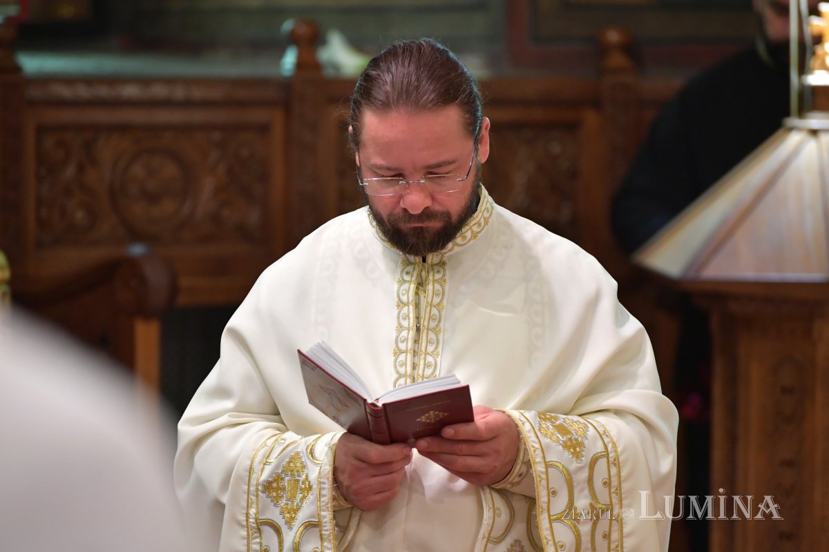 Înălțarea Domnului și Ziua Eroilor pe Colina Patriarhiei 255411